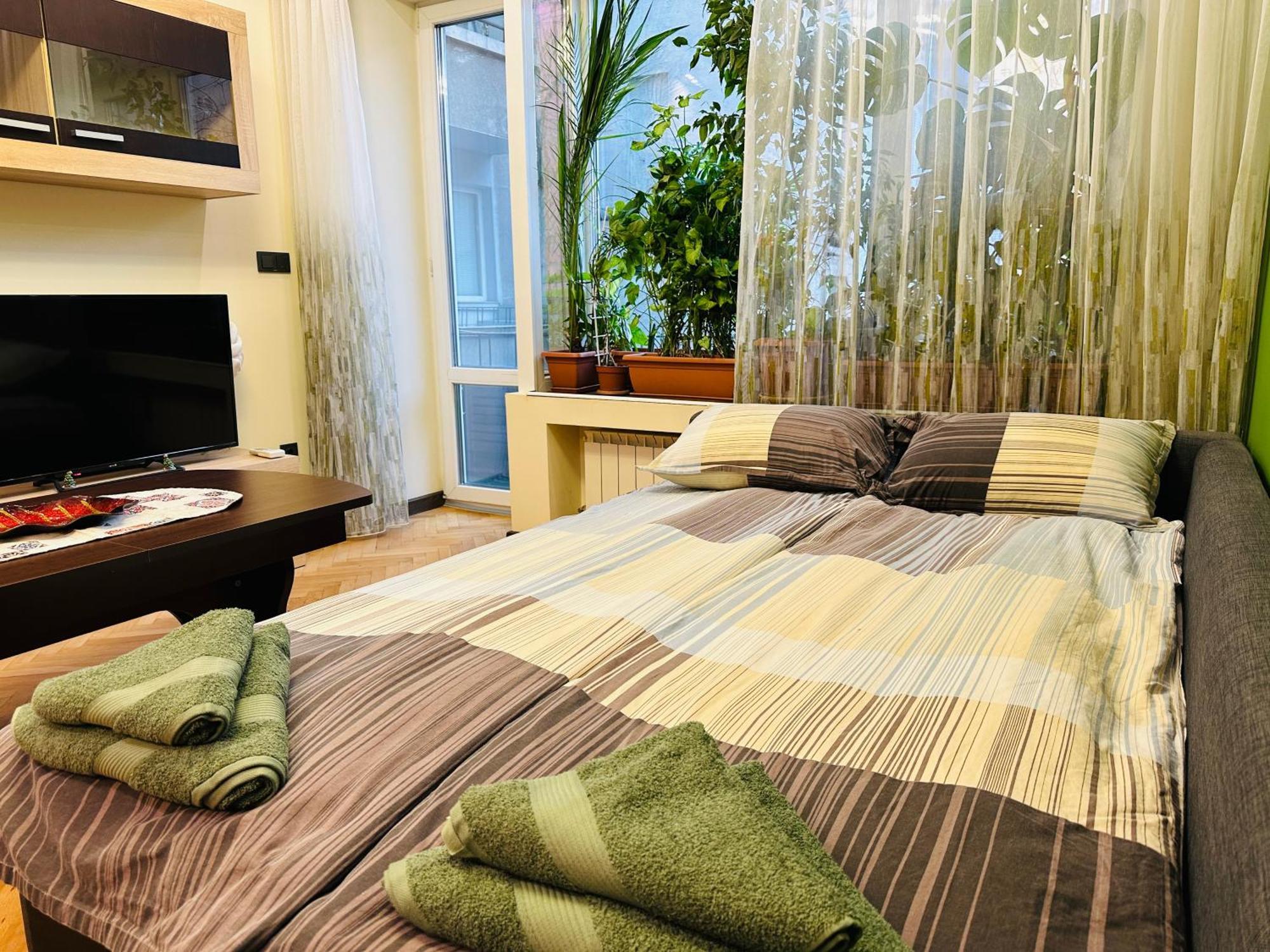 Appartement Luxury Oasis In Absolute Center Of Sofia Extérieur photo